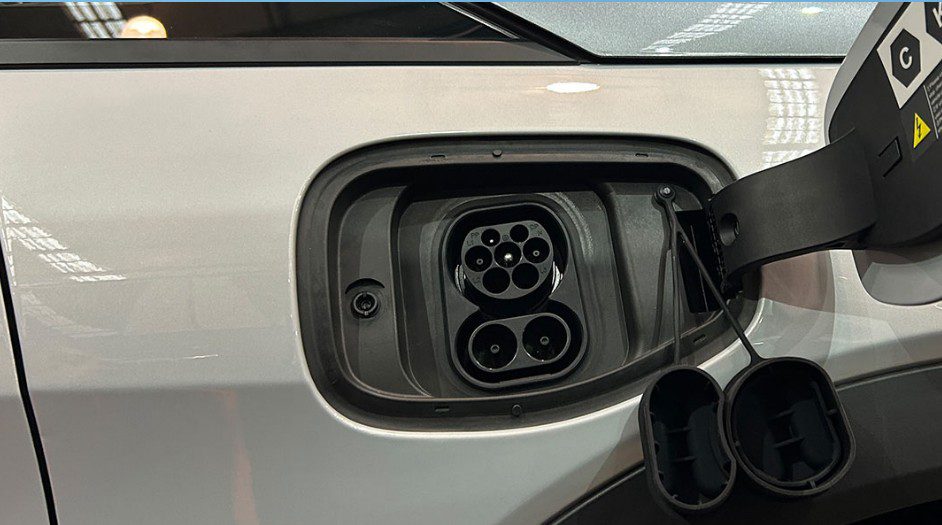 BYD DOLPHIN - Charge